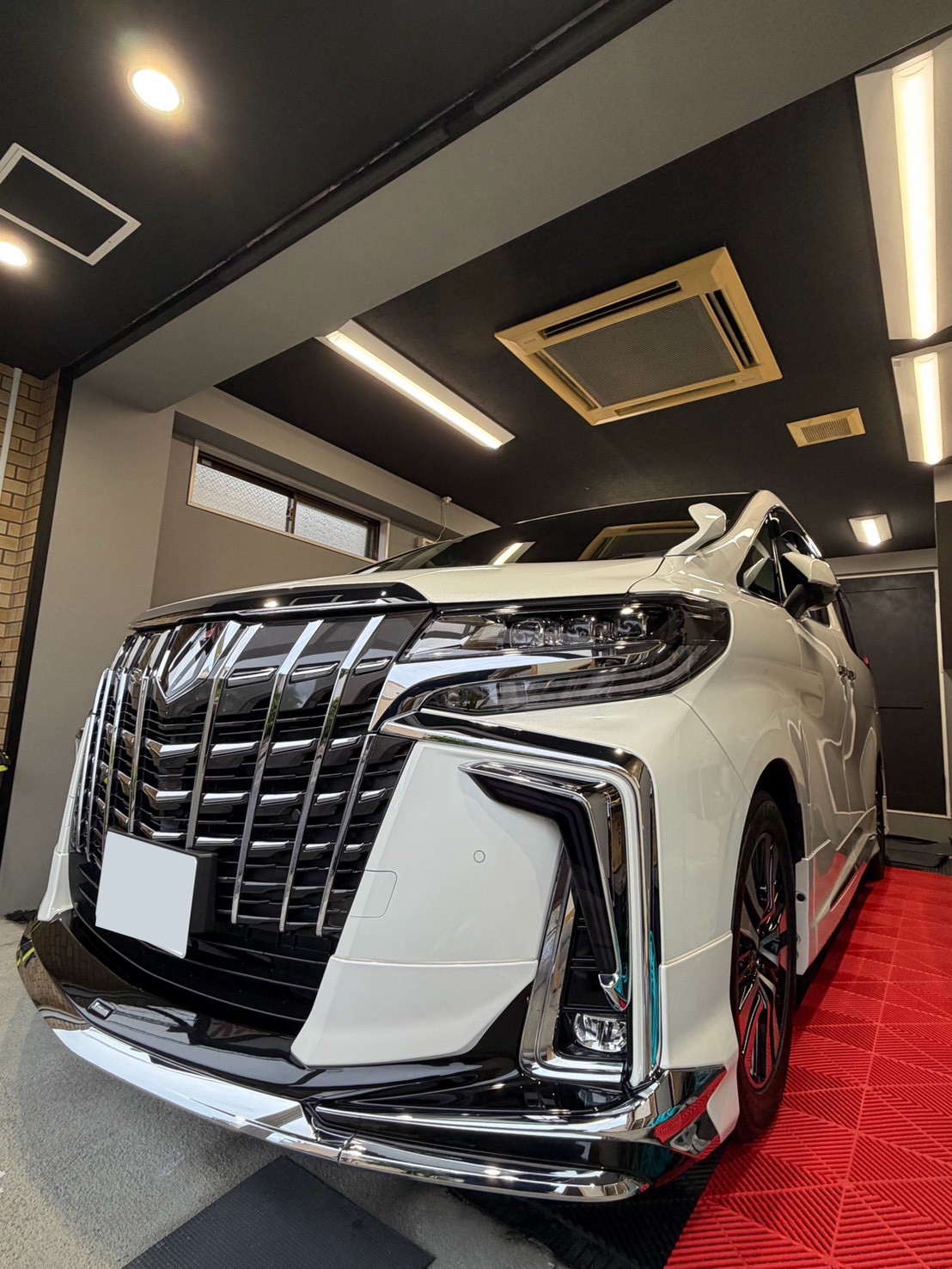 洗車・コーティング前（水垢・くすみ）
